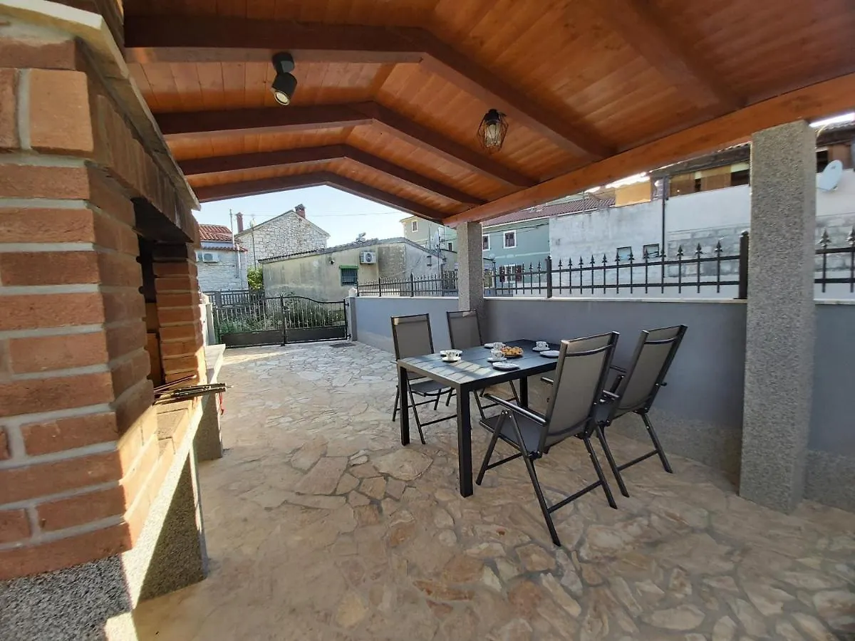 Hotel Kuca Za Odmor Lazaric Marčana Croazia
